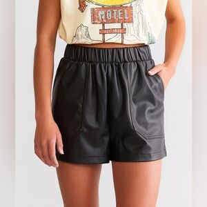 Steve Madden Black Faux Leather Shorts Size Medium NWT